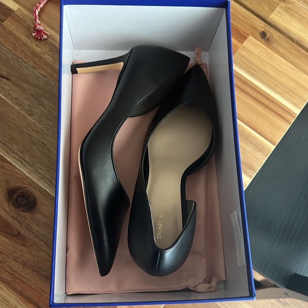 Stuart Weitzman Avenue 75 Pump